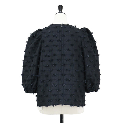 リボン カットジャカード 8SL ブラウス / クルーネック 8分袖 ボリュームスリーブ