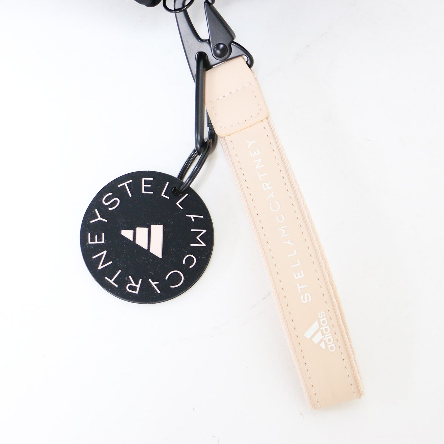 by STELLA McCARTNEY ウエストポーチ / ウエストバッグ チャーム付き ロゴテープ