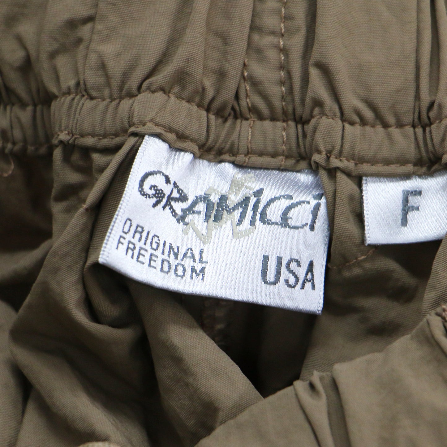 × BEAMS BOY 別注 プールナイロン ロング スカート / ギャザー フレア ボリューム