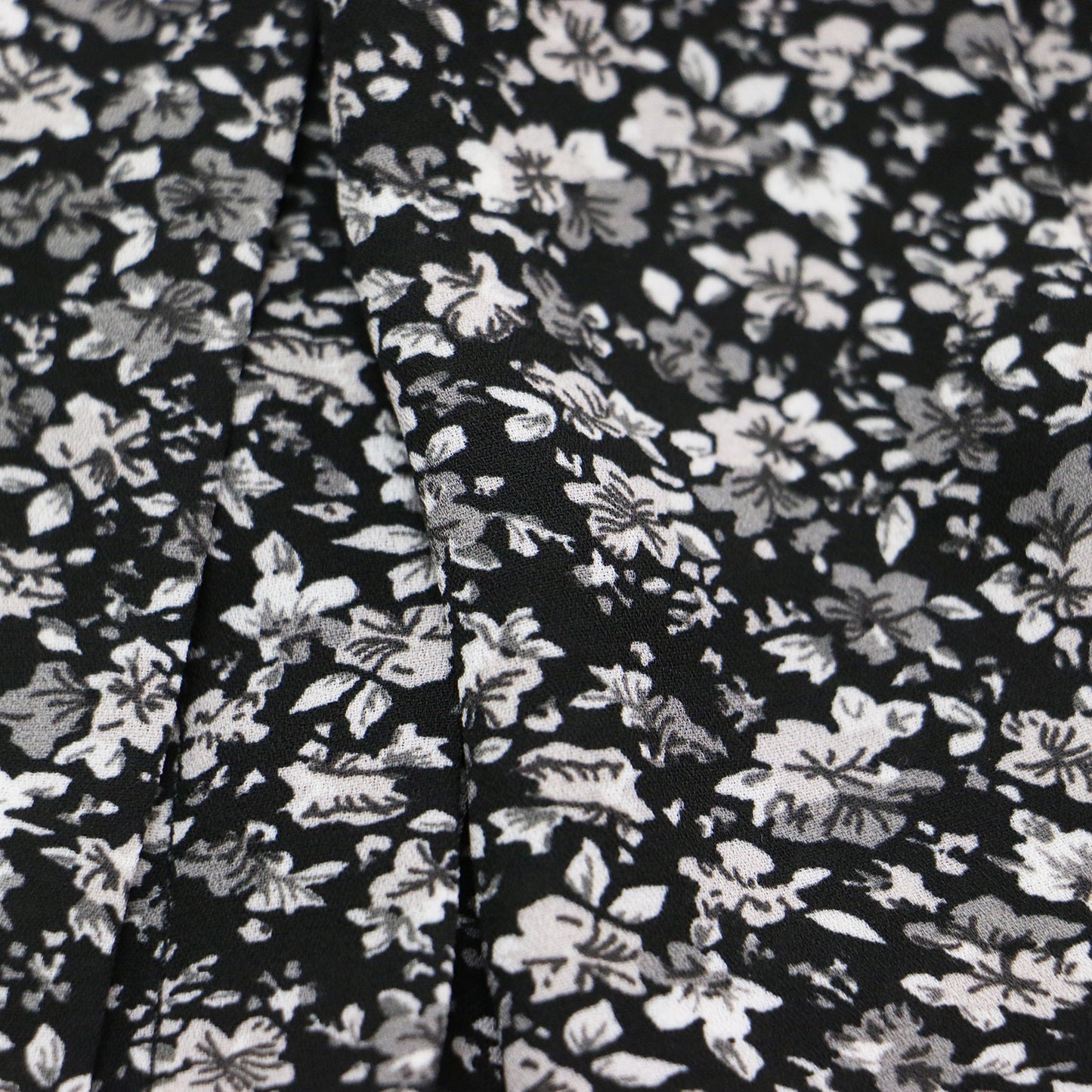 24秋冬 ボウタイ ティアード ワンピース / ロング丈 長袖 小花柄 フラワープリント リボン フレア