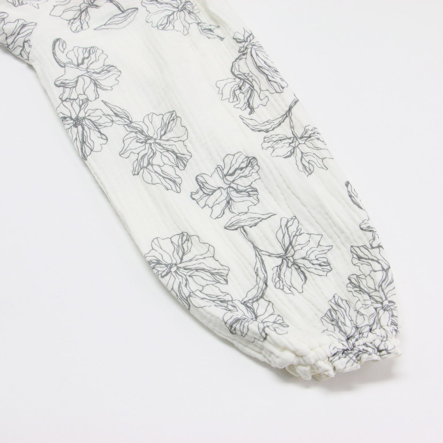 22春夏 トリプルガーゼ 花柄 ロングスリーブ ティアード ワンピース / ルームウェア 長袖 ロング丈 フリル Vネック コットン