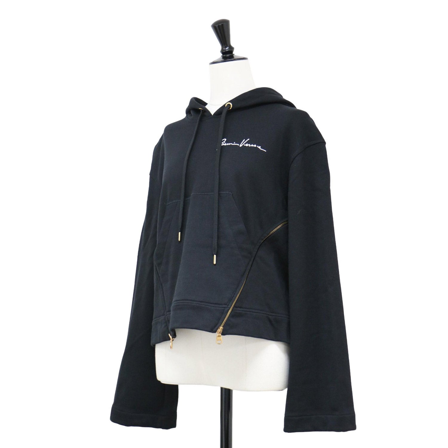 VERSACE (ヴェルサーチ) メデューサ プリント クロップド VERSACE (ヴェルサーチ) メデューサ プリント クロップド