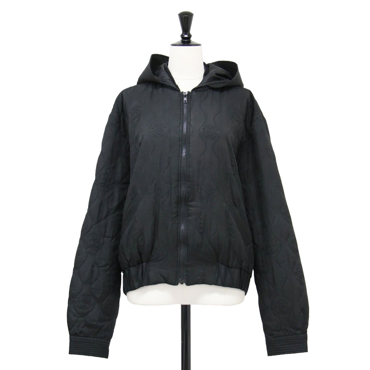 総柄 キルティング フード ジャケット / ブルゾン ショート丈 長袖 ジップアップ 中わた