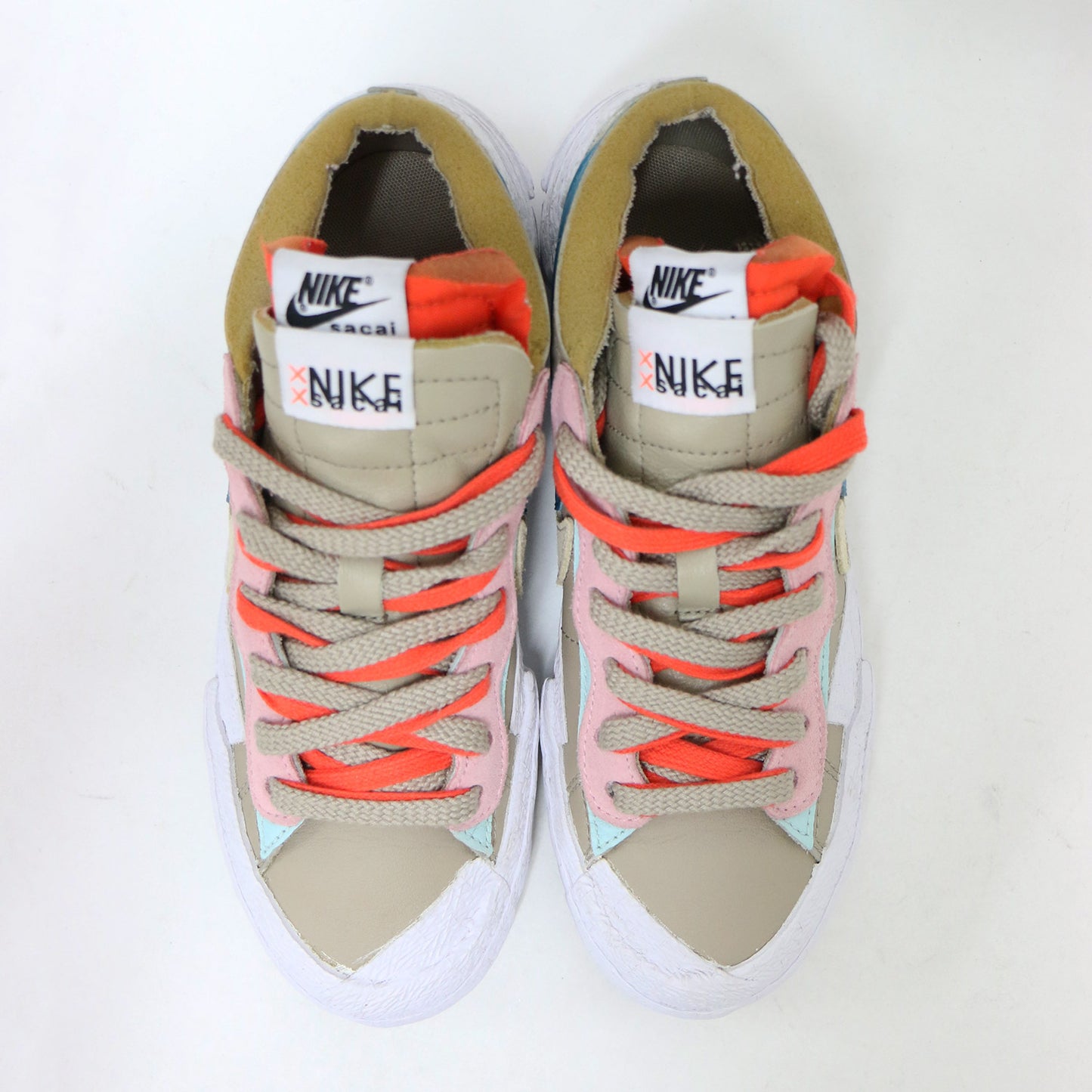 × sacai × KAWS BLAZER LOW DM7901-200 / サカイ カウズ コラボ ブレーザー ローカット レースアップ スニーカー