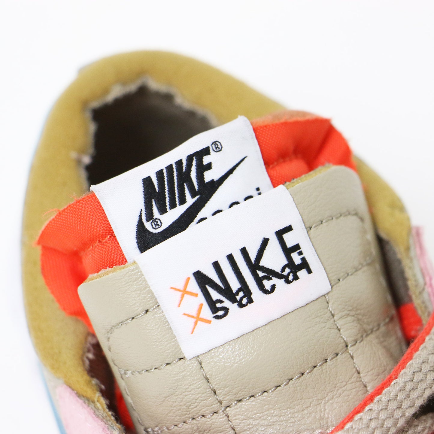 × sacai × KAWS BLAZER LOW DM7901-200 / サカイ カウズ コラボ ブレーザー ローカット レースアップ スニーカー