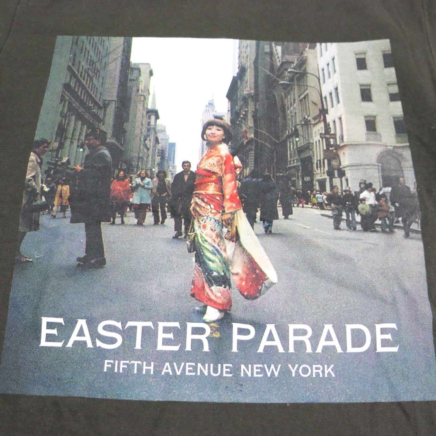 黒柳徹子 ニューヨーク Tシャツ EASTER PARADE / 半袖 クルーネック フォトプリント コットン