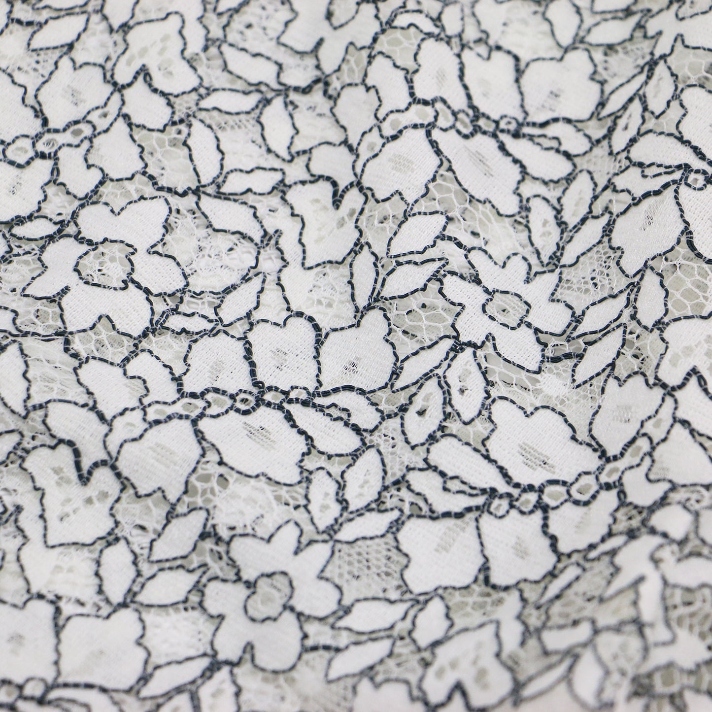 24秋冬 リーフコードレース ハーフスリーブ ブラウス / 半袖 スタンドカラー ボックスシルエット