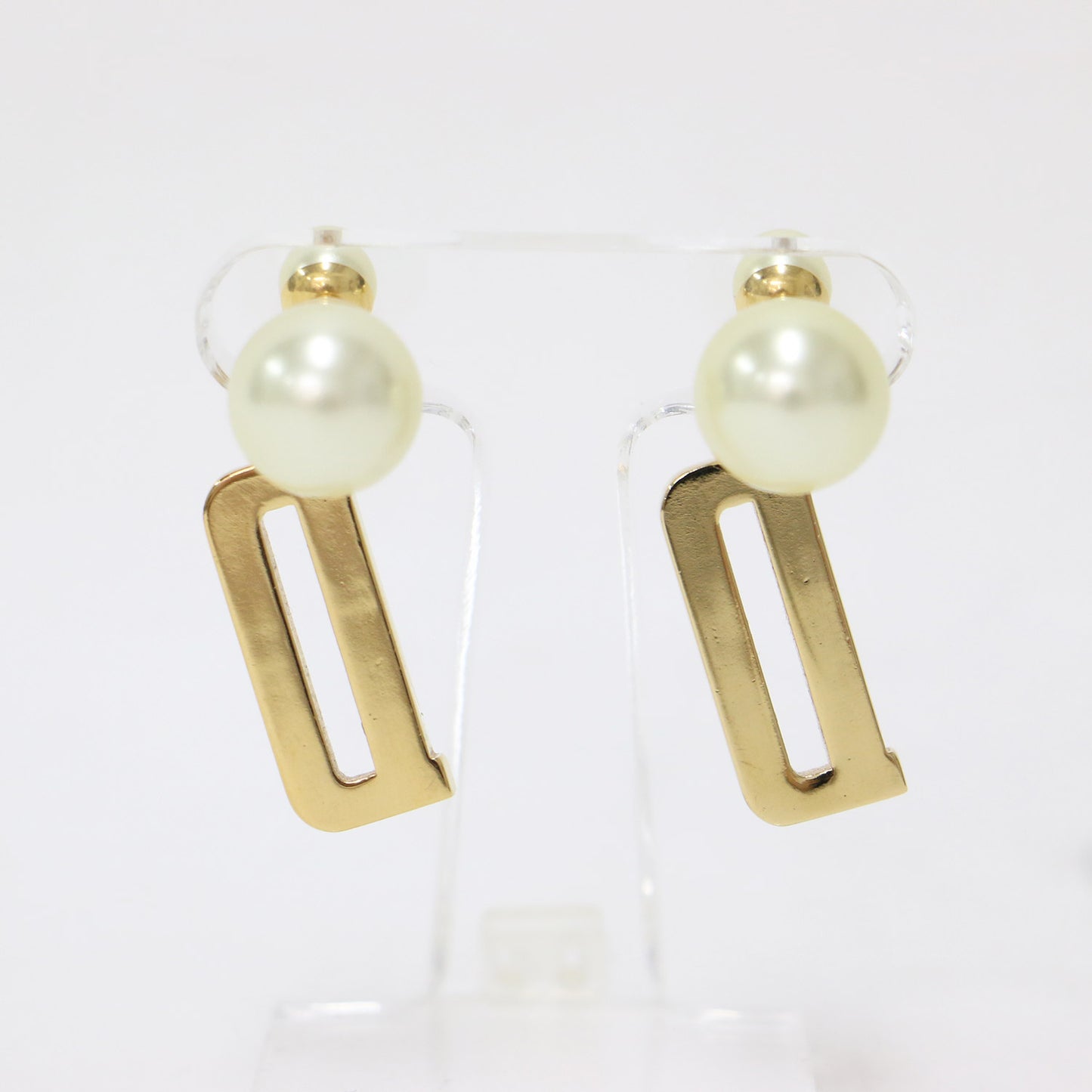 フェイクパール ピアス / ロゴ パールキャッチ 両耳用