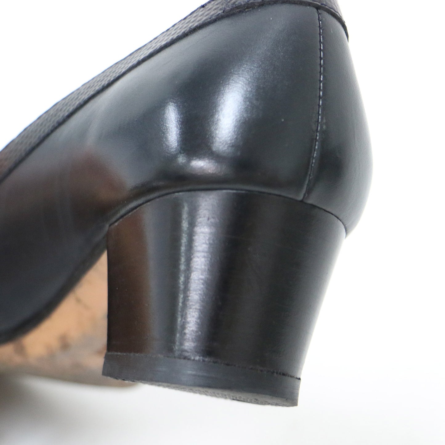 ヴァラ スクエアトゥ チャンキーヒール パンプス / VARA 型押し リボン レザー