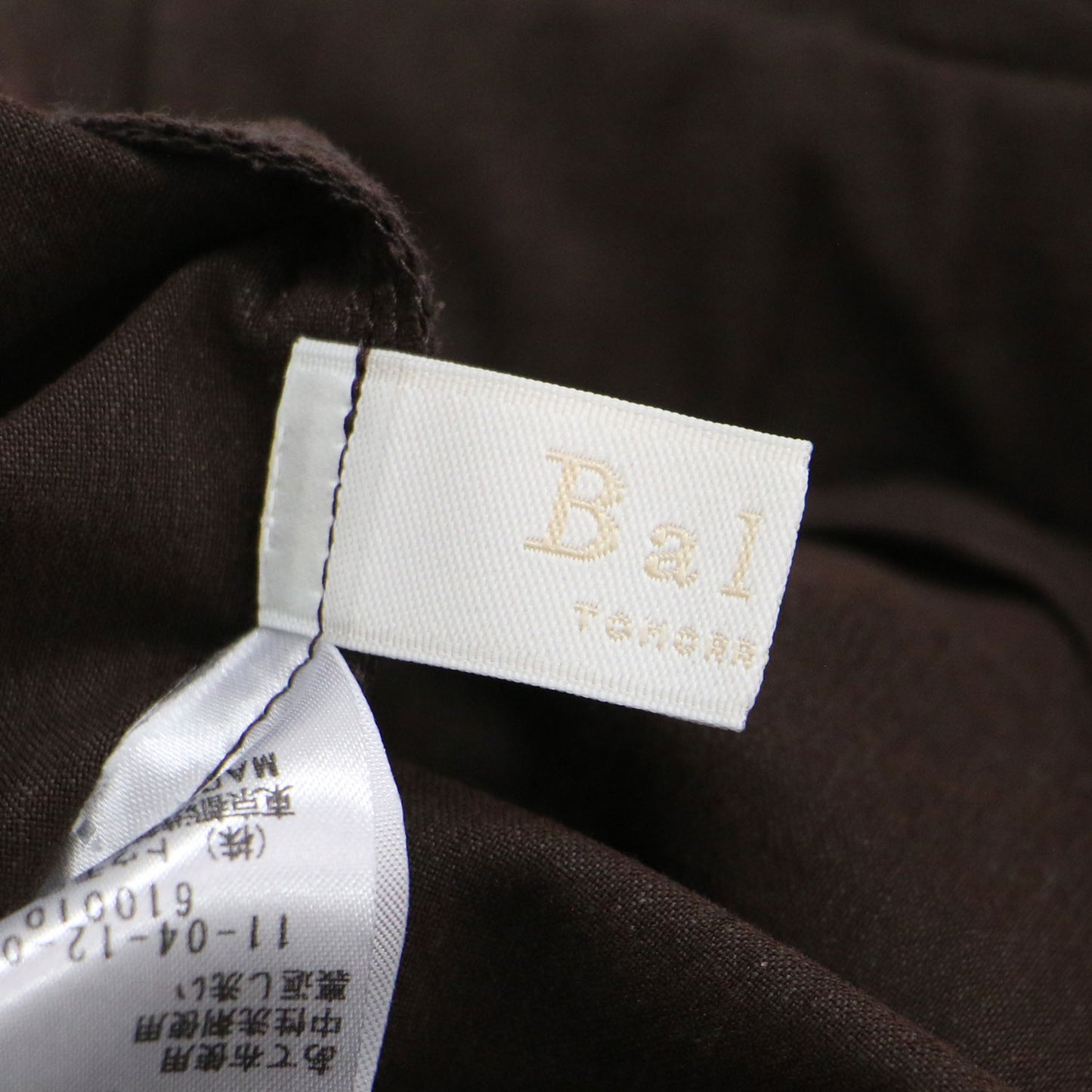 パワーリネン イージー ストレートパンツ / テーパード パンツ タック ウエストゴム ストレッチ