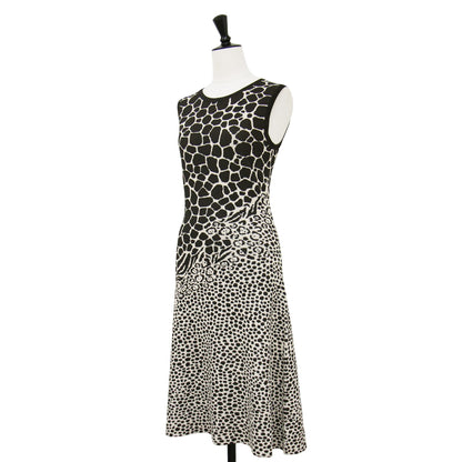 アニマル柄 ノースリーブ ニット ワンピース / ミディ丈 Aライン フレア ストレッチ イタリア製