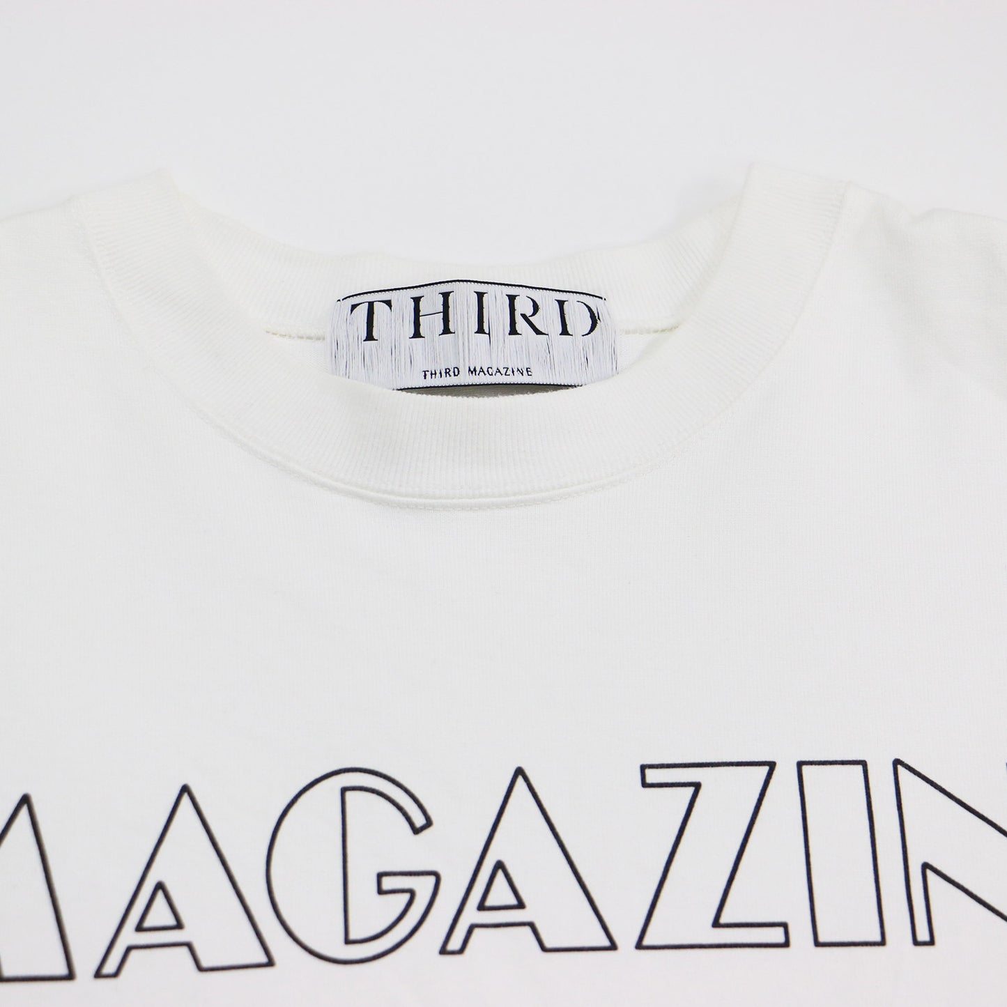 ロゴ ショートスリーブ Tシャツ / カットソー 半袖 クルーネック スリット コットン