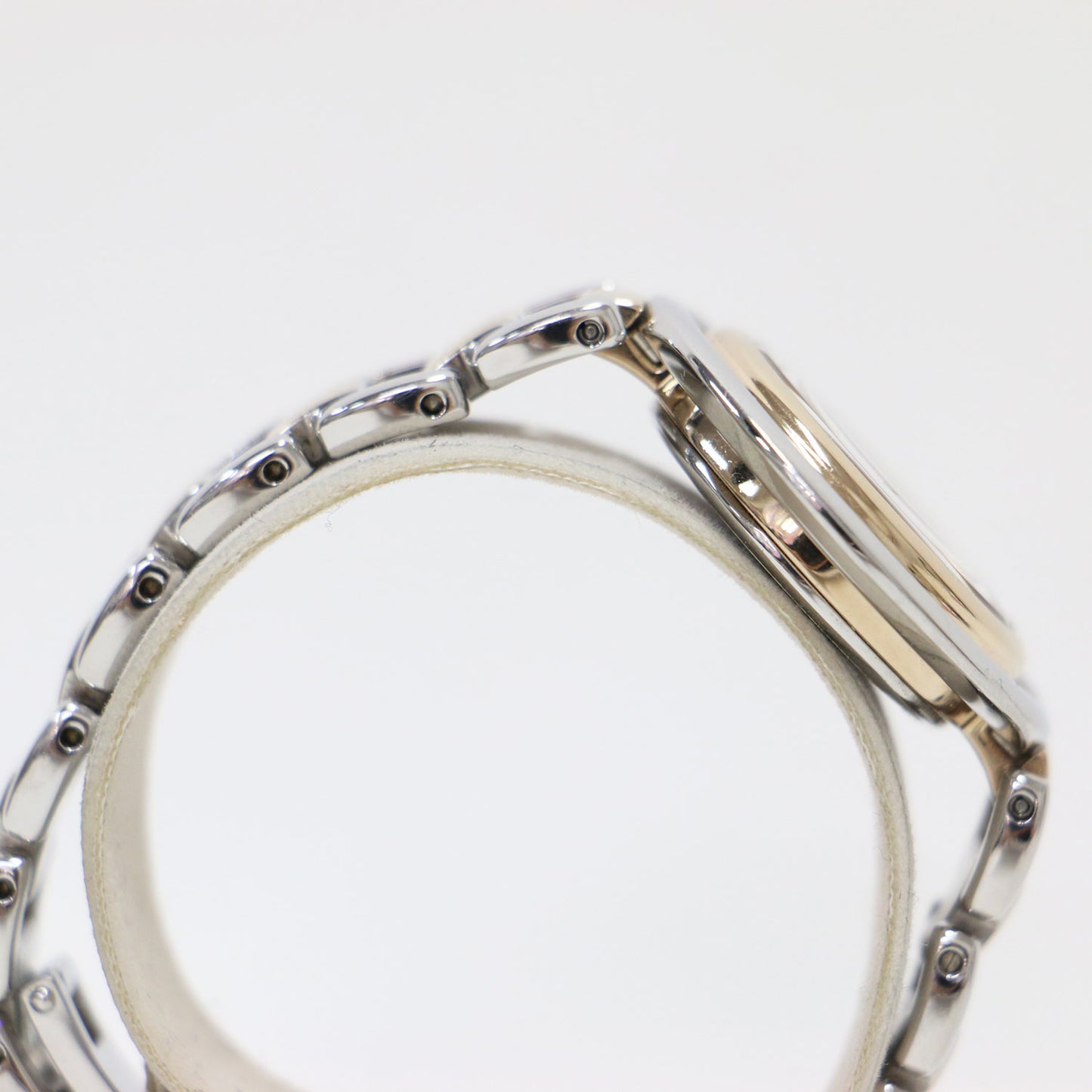 L アークリー コレクション / Arcly Collection メタルベルト 腕時計 ラウンド型 ソーラークオーツ エコ・ドライブ