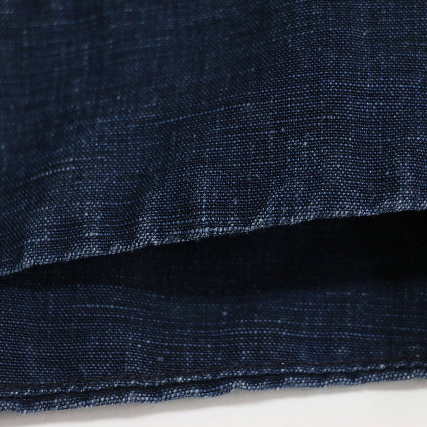 リネンのセーラースカート / プリーツスカート ミディ丈 タック フレア Aライン インディゴ染め