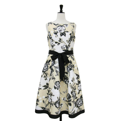 24春夏 バラモチーフ タック ドレス / ワンピース ノースリーブ ミディ丈 リボン フレア 花柄