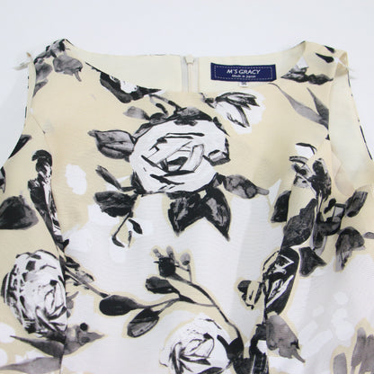 24春夏 バラモチーフ タック ドレス / ワンピース ノースリーブ ミディ丈 リボン フレア 花柄