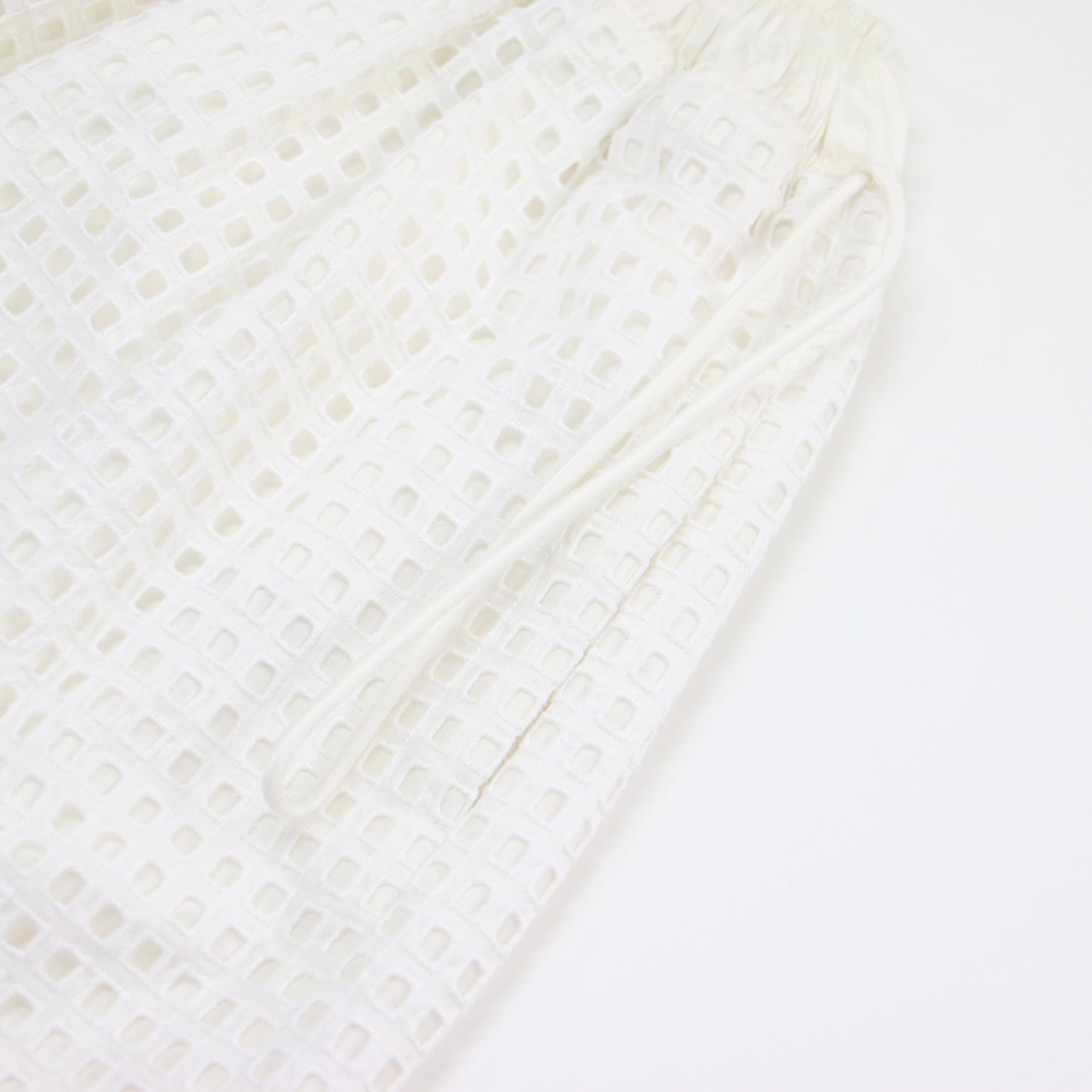 コットン エンブロイダリー ショートパンツ / キュロット ハーフパンツ レース 総刺繍 タック ウエストゴム シルク コットン