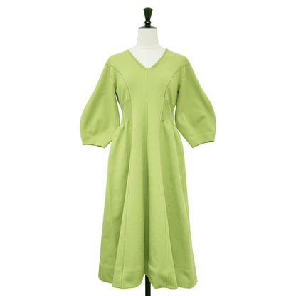 Vネック ハーフスリーブ ニット ワンピース / ミモレ丈 パフスリーブ フレア