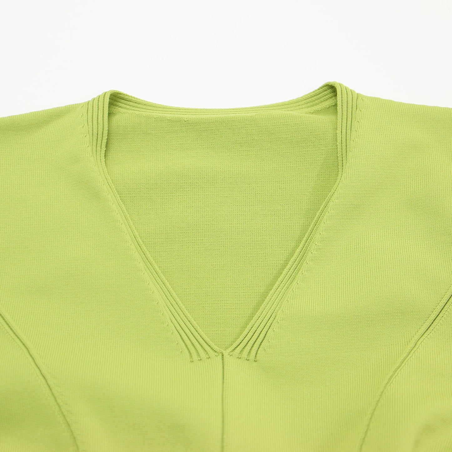 Vネック ハーフスリーブ ニット ワンピース / ミモレ丈 パフスリーブ フレア