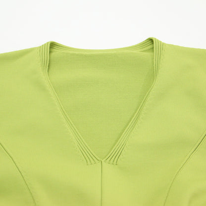 Vネック ハーフスリーブ ニット ワンピース / ミモレ丈 パフスリーブ フレア