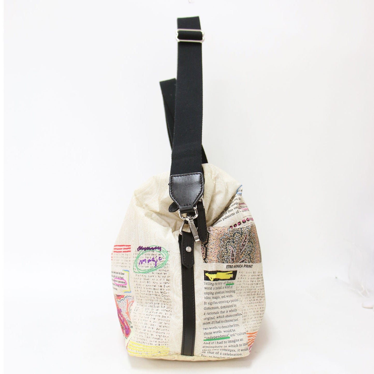 タブロイド柄 ボストンバッグ / トラベルバッグ 2WAY 肩掛け クロスボディ