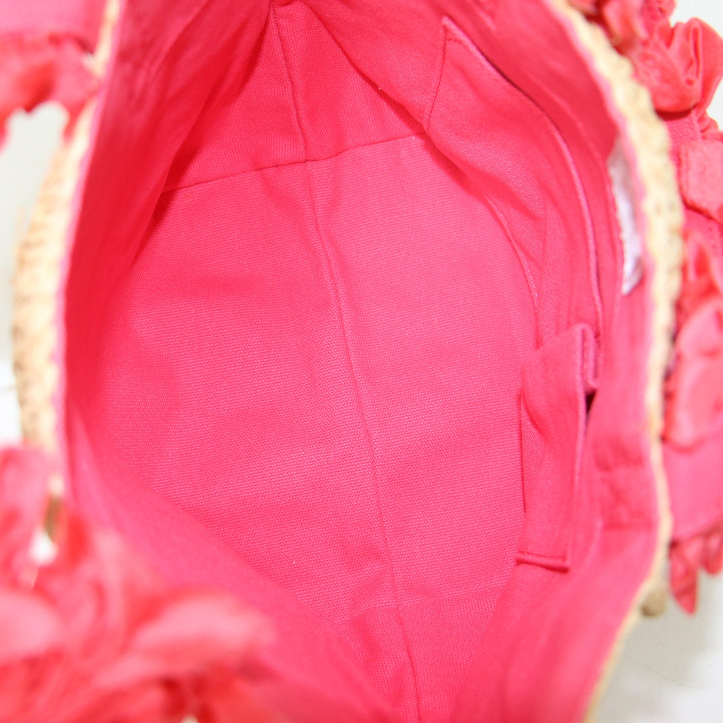 伊勢丹限定 グレープハンドル ラフィア トートバッグ / カゴバッグ ハンドバッグ フリル シルク