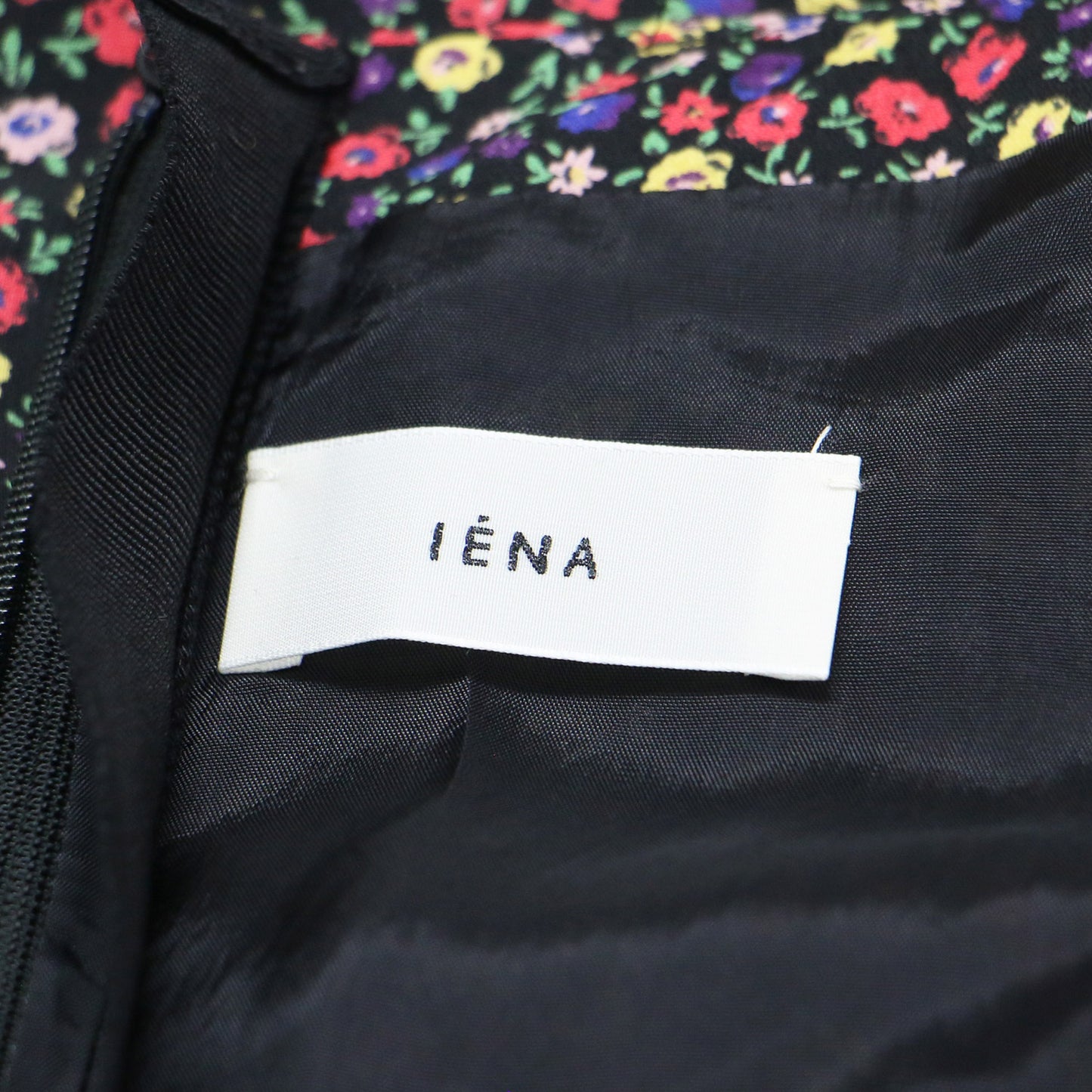 23秋冬 小花柄 プリント ドレス / ワンピース Vネック 長袖 マキシ丈