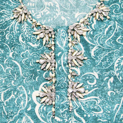 24秋冬 ポリエステル プリント ビジュー ペプラム ブラウス / 長袖 ジャカード ボリュームスリーブ