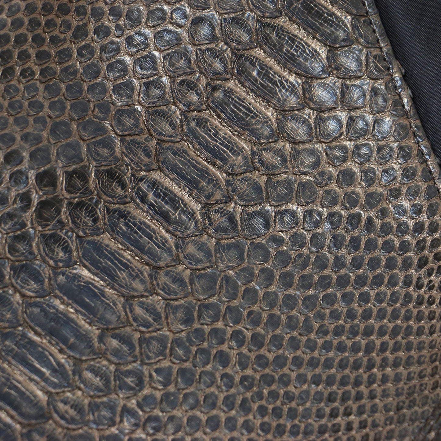 パイソン ナイロン ショルダーバッグ / 肩掛け クロスボディ 型押し レザー