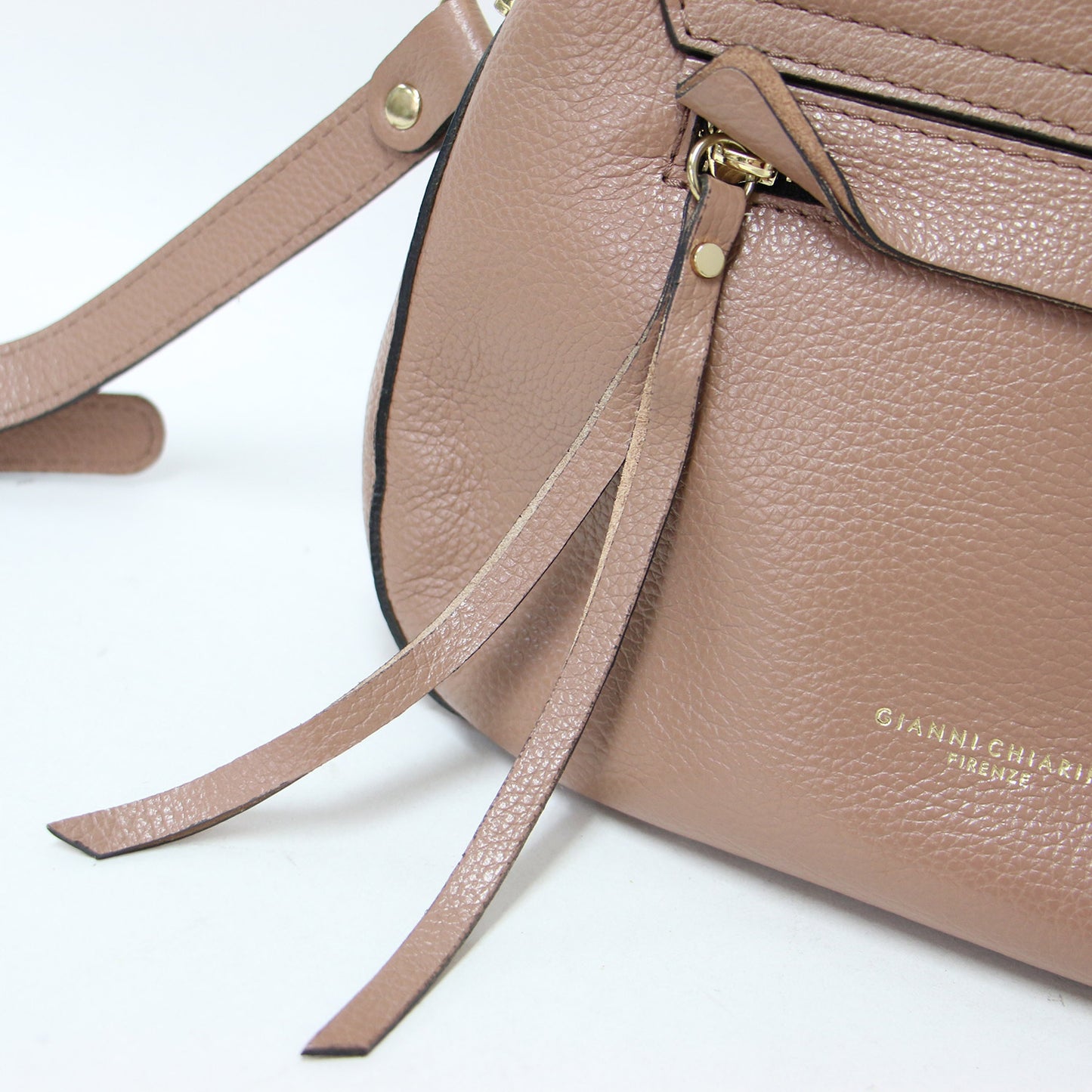 ヘレナ ラウンド ショルダーバッグ / HELENA Round Shoulder Bag 肩掛け クロスボディ レザー 本革