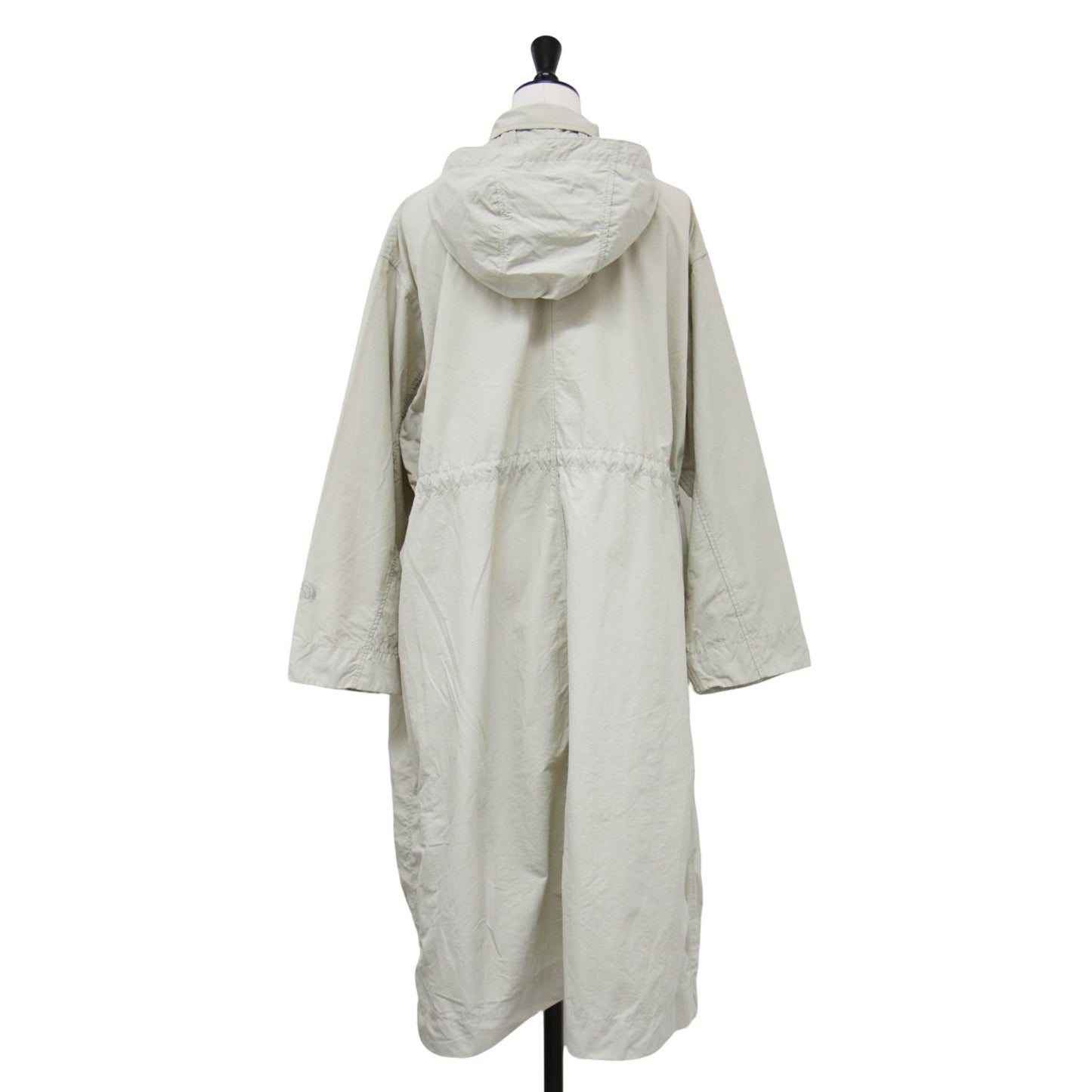 ロールパック ジャーニーズ コート NPW22360 / Rollpack Journeys Coat 長袖 膝丈 フード ギャザー スナップボタン ブランドロゴ 刺繍 ナイロン