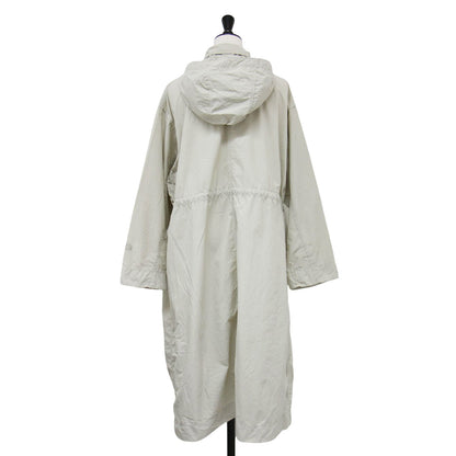 ロールパック ジャーニーズ コート NPW22360 / Rollpack Journeys Coat 長袖 膝丈 フード ギャザー スナップボタン ブランドロゴ 刺繍 ナイロン