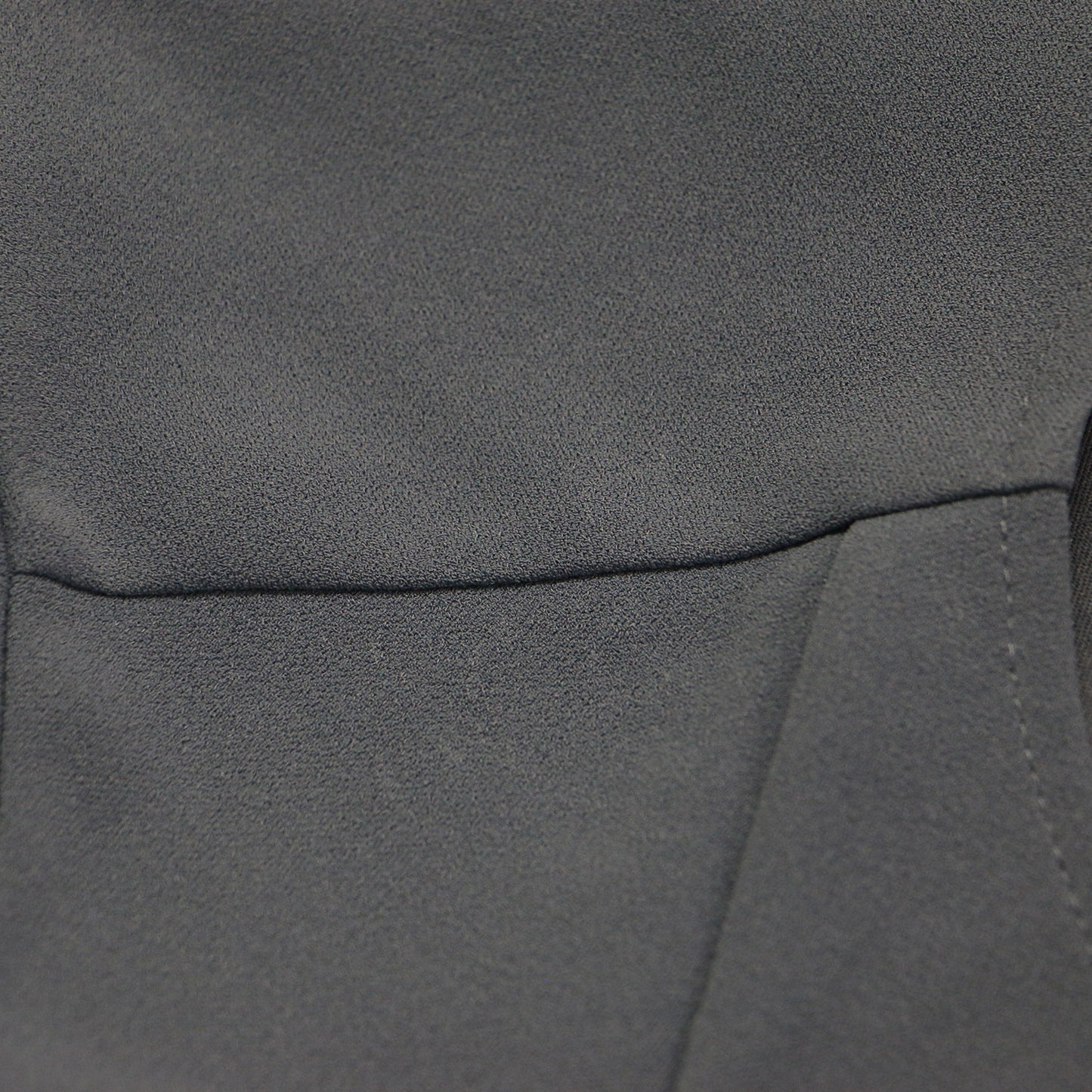 袖コンシャス ストレッチ ワンピース / ドレス 半袖 Vネック ミモレ丈 フレア Aライン ジョーゼット