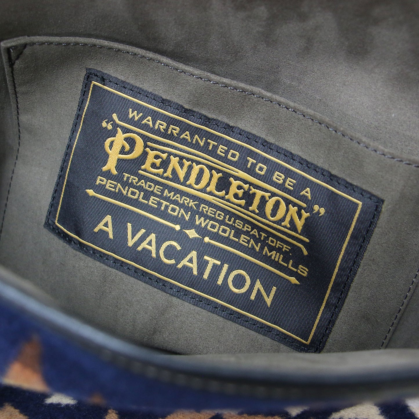 × PENDLETON マルシェ 筒型 ショルダーバッグ / MARCHE 肩掛け ネイティブ柄 ジャガード