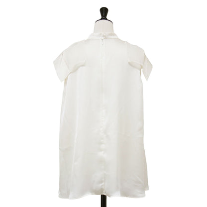 25春夏 サテン シフォン プルオーバー / Satin Chiffon Pullover ブラウス ノースリーブ スタンドカラー ドレープ