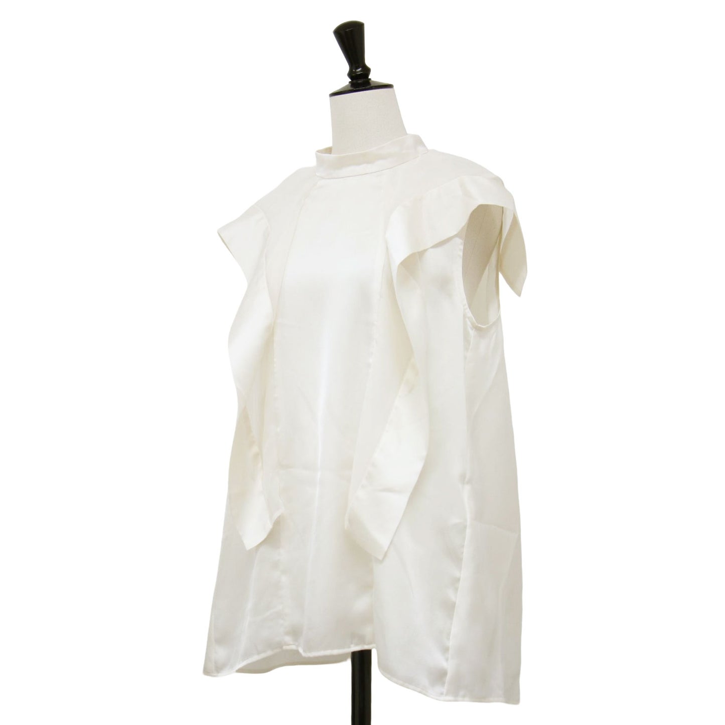 25春夏 サテン シフォン プルオーバー / Satin Chiffon Pullover ブラウス ノースリーブ スタンドカラー ドレープ