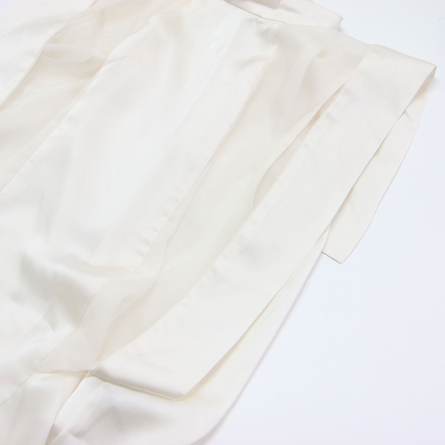 25春夏 サテン シフォン プルオーバー / Satin Chiffon Pullover ブラウス ノースリーブ スタンドカラー ドレープ