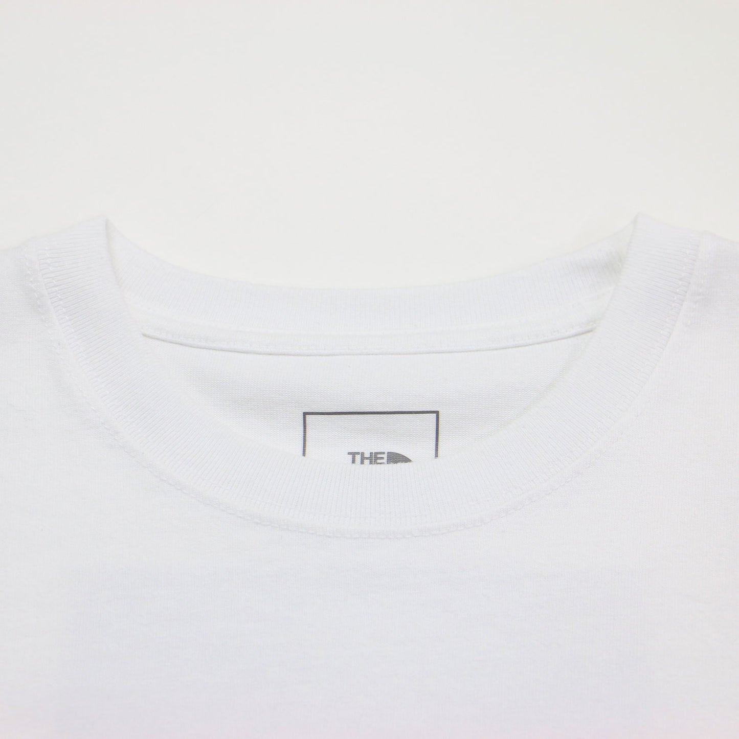 21秋冬 ロングスリーブ バック スクエア ロゴ Tシャツ / カットソー クルーネック 長袖 コットン