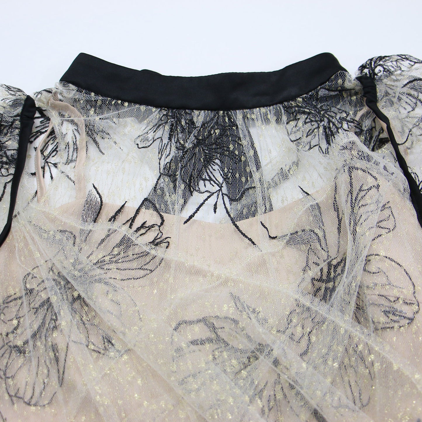 バックリボン エンブロイダリー レース ドレス / ワンピース ミディ丈 長袖 チュール スタンドカラー 2WAY