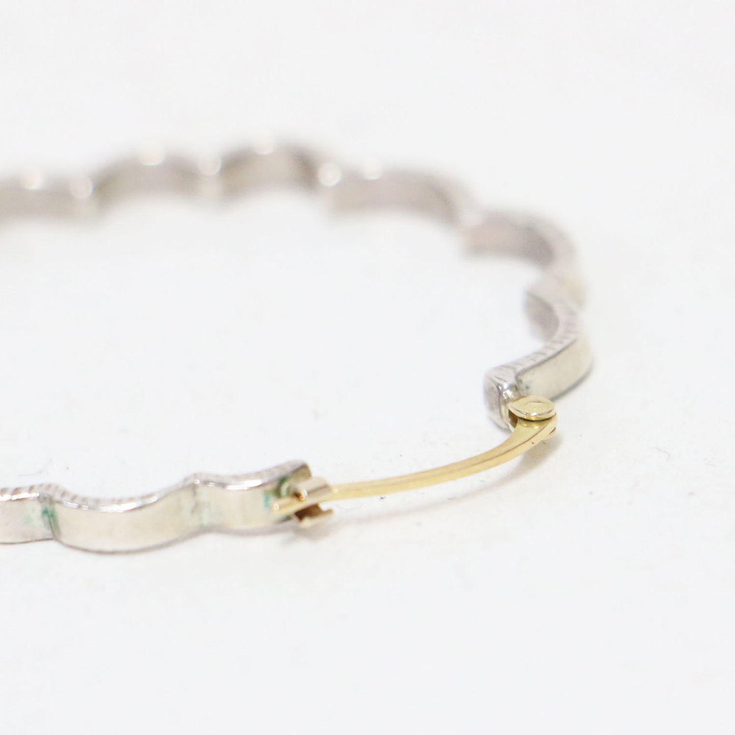 ミモザ ピアス L / イヤリング フープ型 フラワーモチーフ SV925 K18