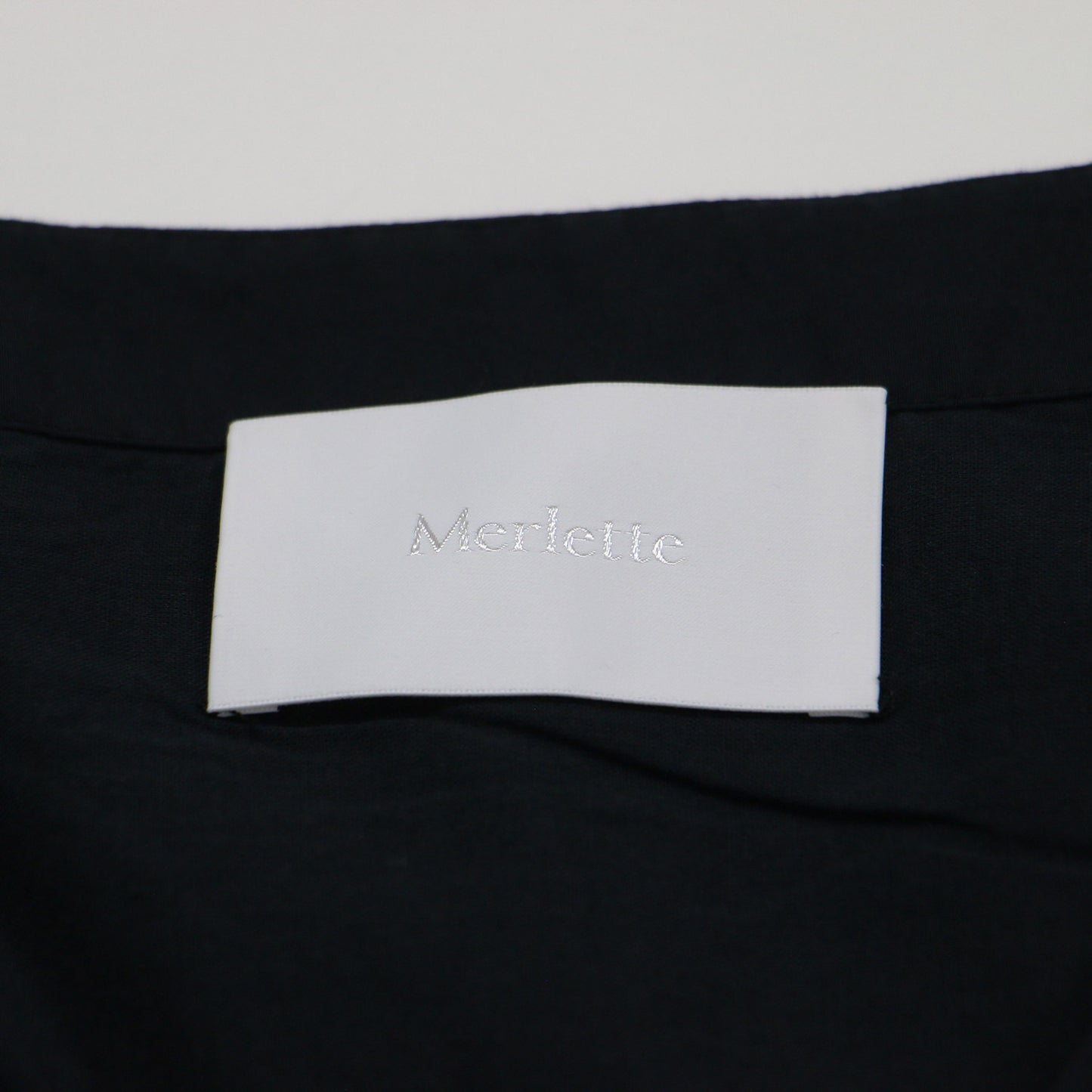 Vネック 切替 フレア ドレス / ワンピース 長袖 ロング丈 ギャザー タック コットン