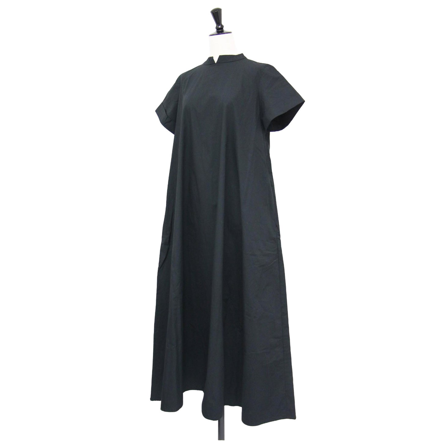 ハイネック Aライン ワンピース / ドレス 半袖 ロング丈 フレア メタルボタン コットン