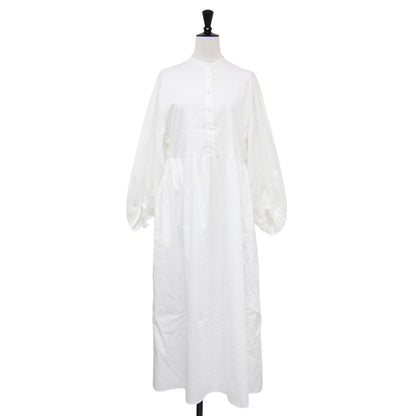 23秋冬 ハイカウントサテン パフスリーブ ワンピース / ドレス 長袖 バンドカラー ギャザー フレア ストレッチ