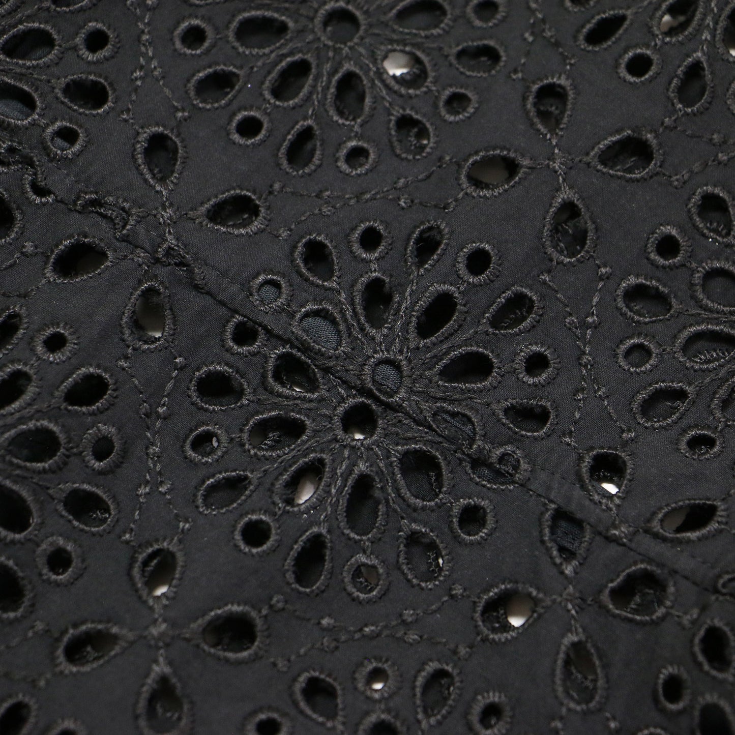 23春夏 サークルフラワー エンブロイダリー ティアード ブラウス / プルオーバー フレンチスリーブ ギャザーコットン