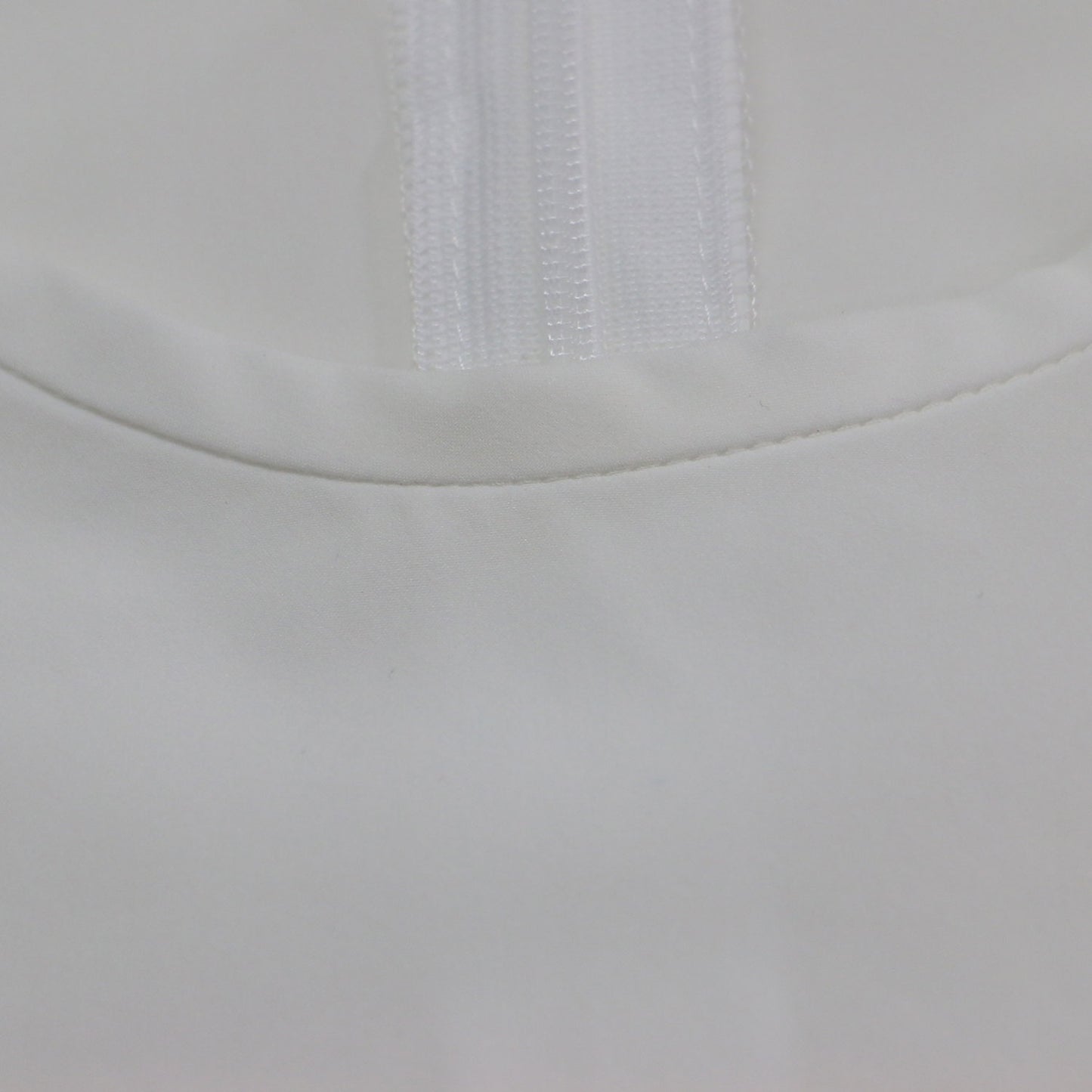 24春夏 ストレッチタフタ ティアードブラウス / プルオーバー シャツ 長袖 クルーネック ペプラム ボリュームスリーブ