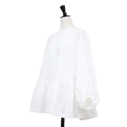 24春夏 ストレッチタフタ ティアードブラウス / プルオーバー シャツ 長袖 クルーネック ペプラム ボリュームスリーブ