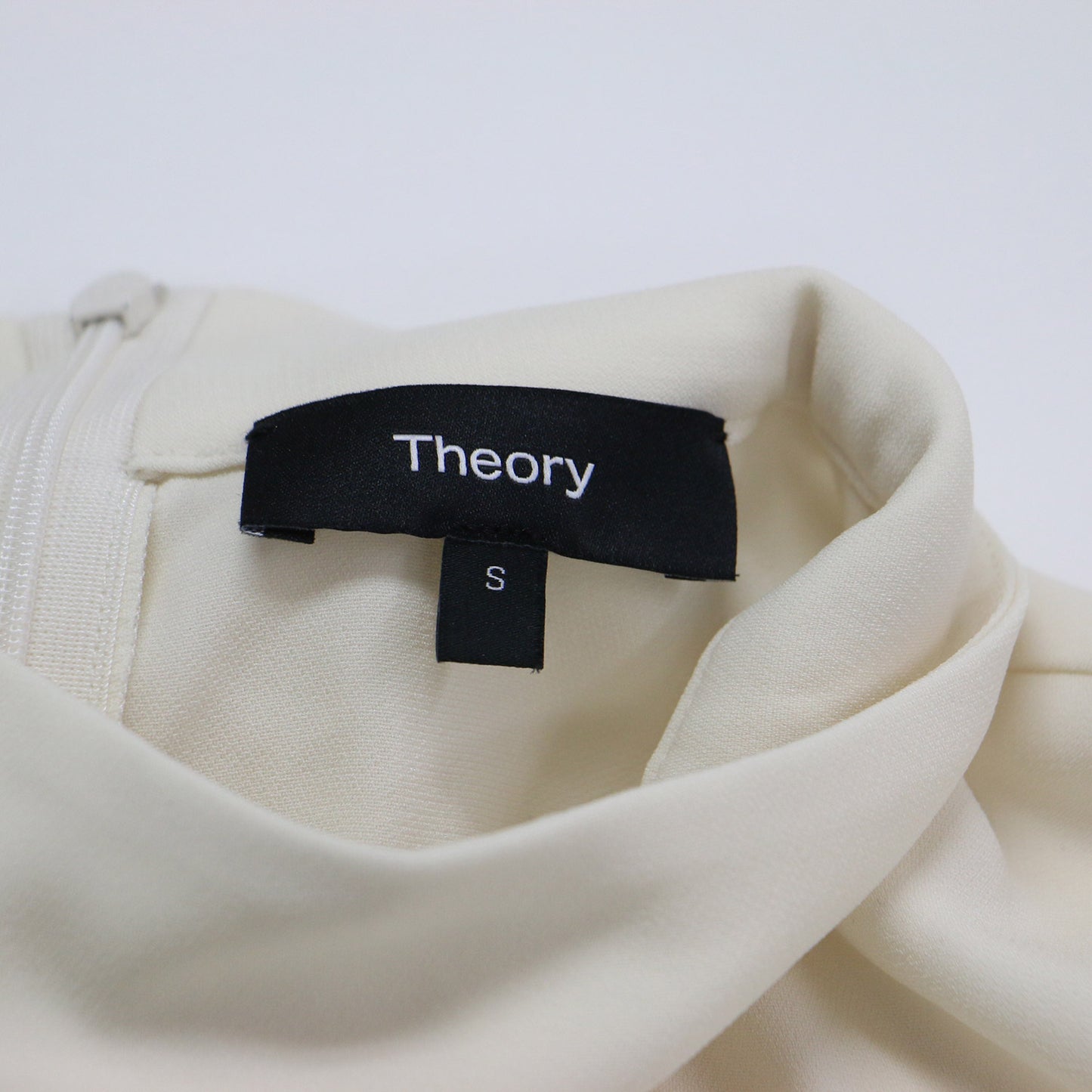 23春夏 スタンドカラー ボリュームスリーブ ブラウス / プルオーバー シャツ 長袖 ラウンドヘム