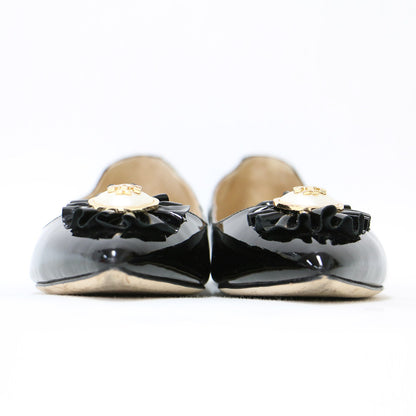 ロゴ パールモチーフ ポインテッドトゥ エナメル パンプス / MELODY FLAT バレエシューズ フラット フリル 牛革