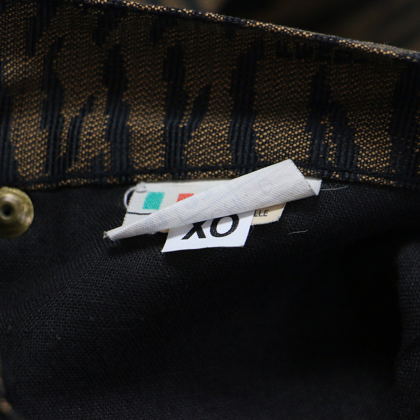 ジャガード テーパードパンツ / デニムパンツ ハイウエスト 5ポケット 総柄 ブランドロゴ ヴィンテージ