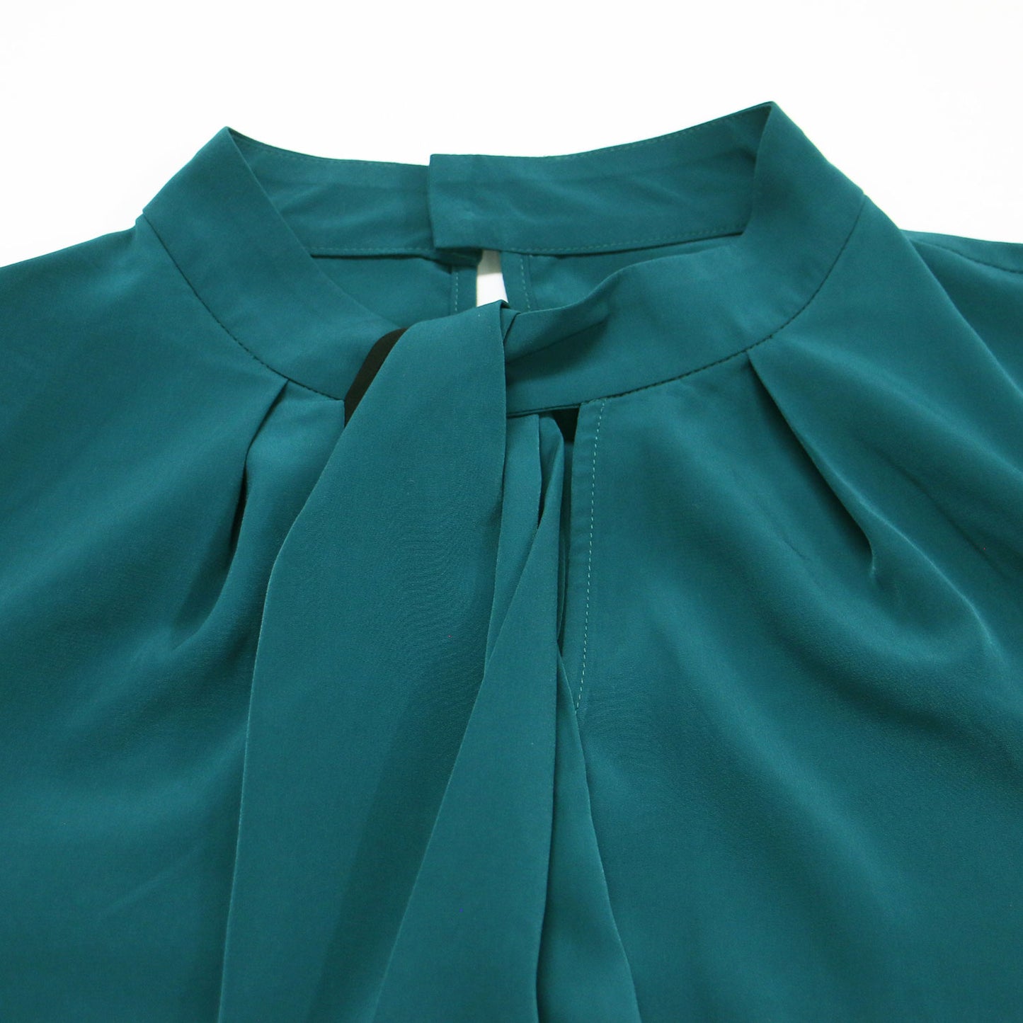 24秋冬 バイカラー ボウタイブラウス / プルオーバー 長袖 リボン フレア タック サテン